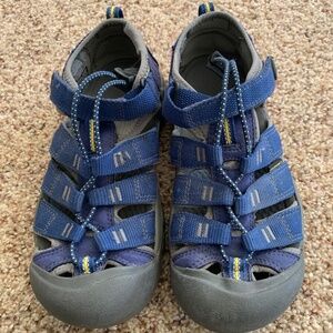 Keen sandals: Newport H2, youth size 3